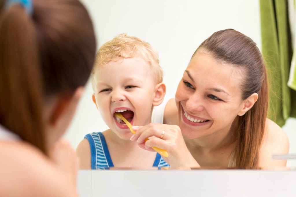 when to start brushing your baby’s teeth