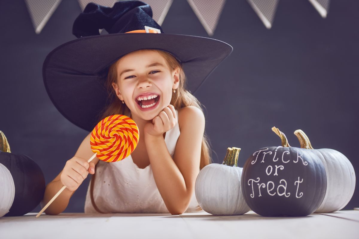 does halloween candy hurt your child’s teeth